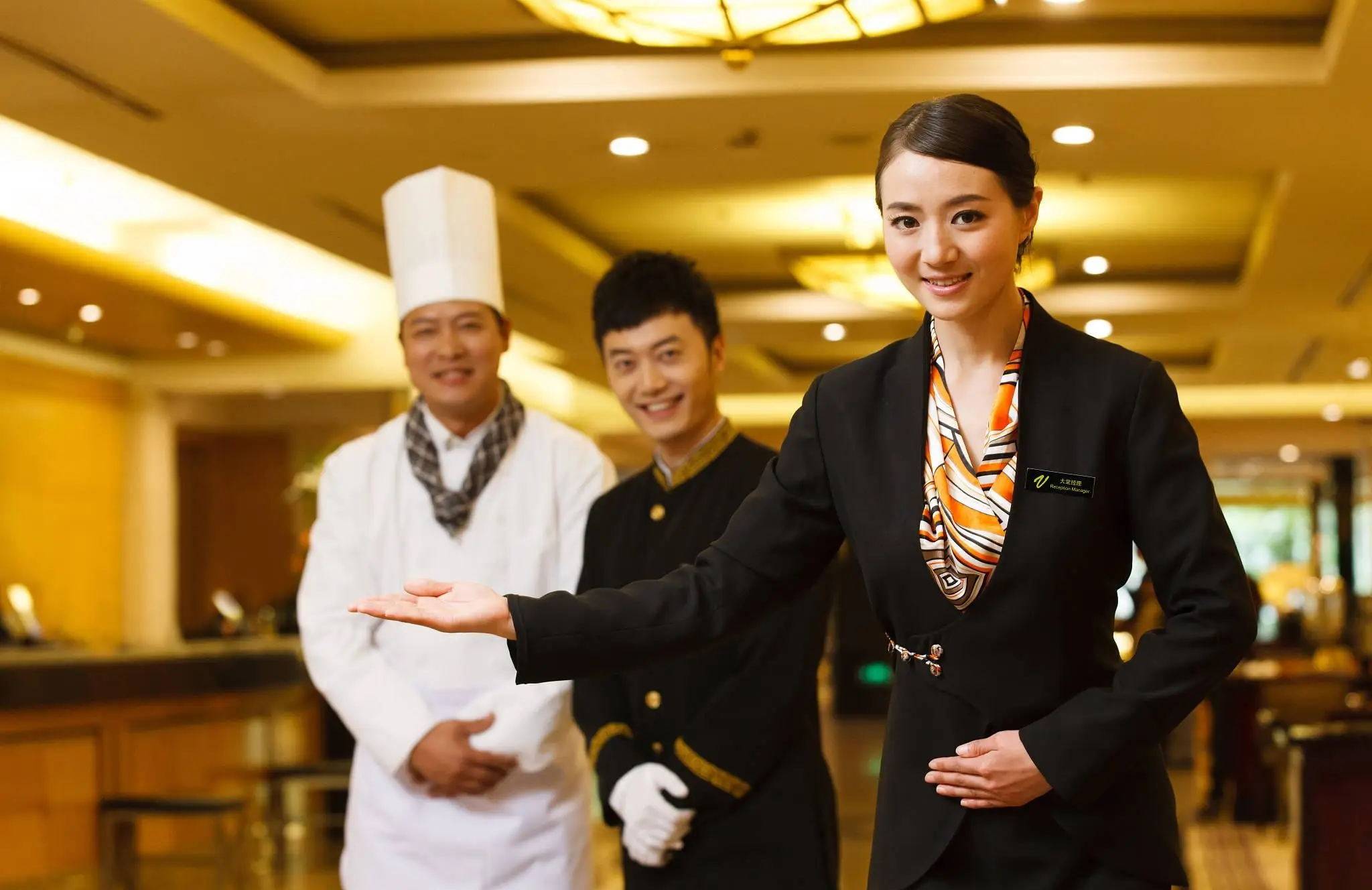 餐飲服務(wù)經(jīng)理人證書講解:證書容易拿嗎?出證單位哪個(gè)?誰可以報(bào)?